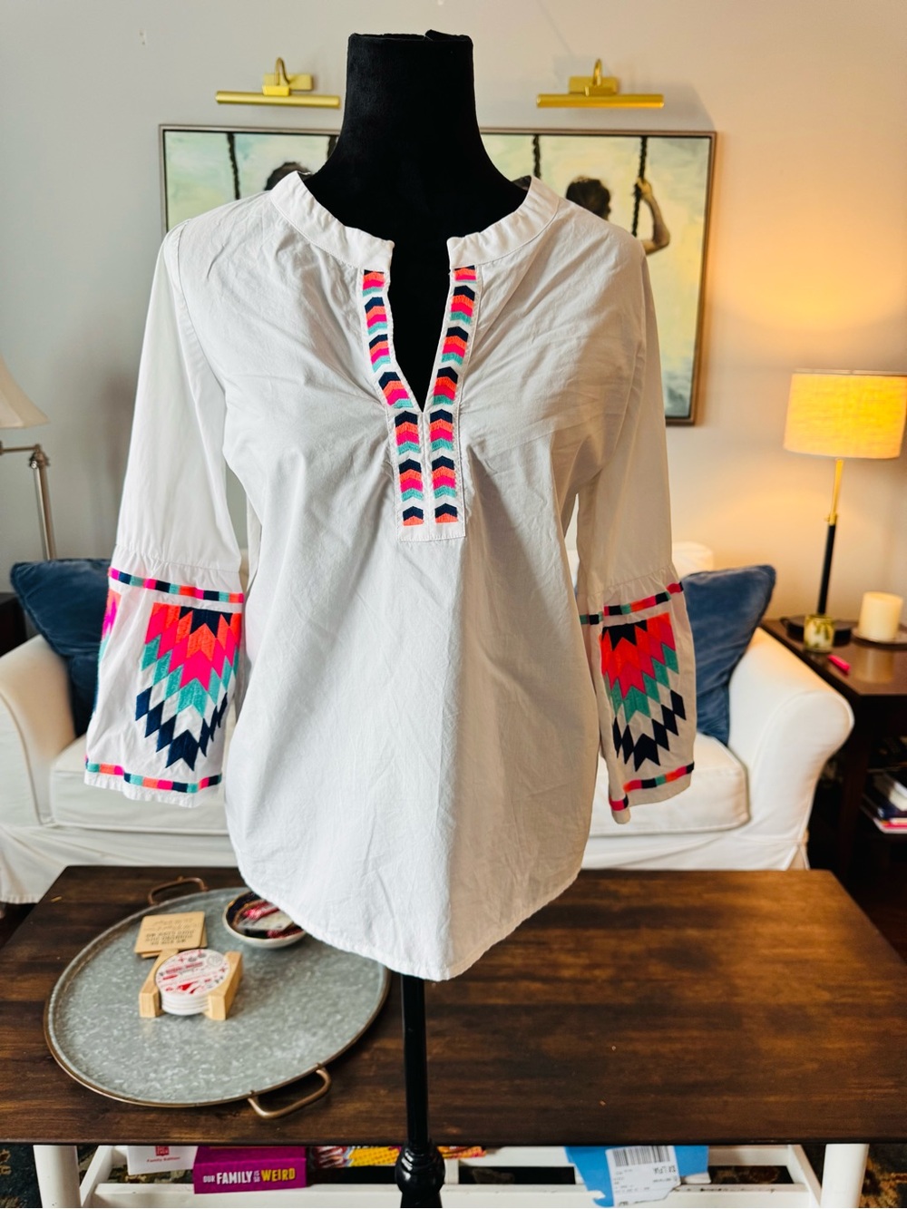 Vilagallo embroidered top. Never worn. Size medium